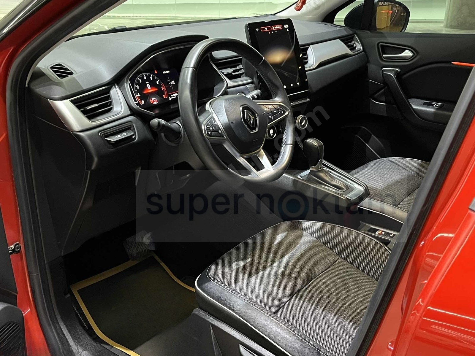 2022 CAPTUR 1.3 TCe ICON HYBRID EDC BOYASIZ 22BİN KM